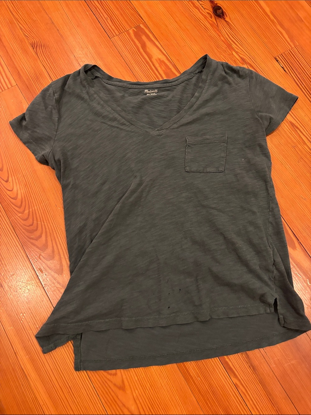 Madewell Slate Gray V-Neck Short Sleeve Pocket Tee
